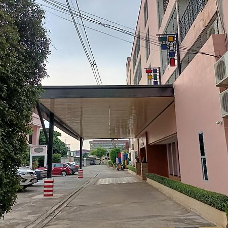Wangkaew Hotel Phitsanulok Exterior photo
