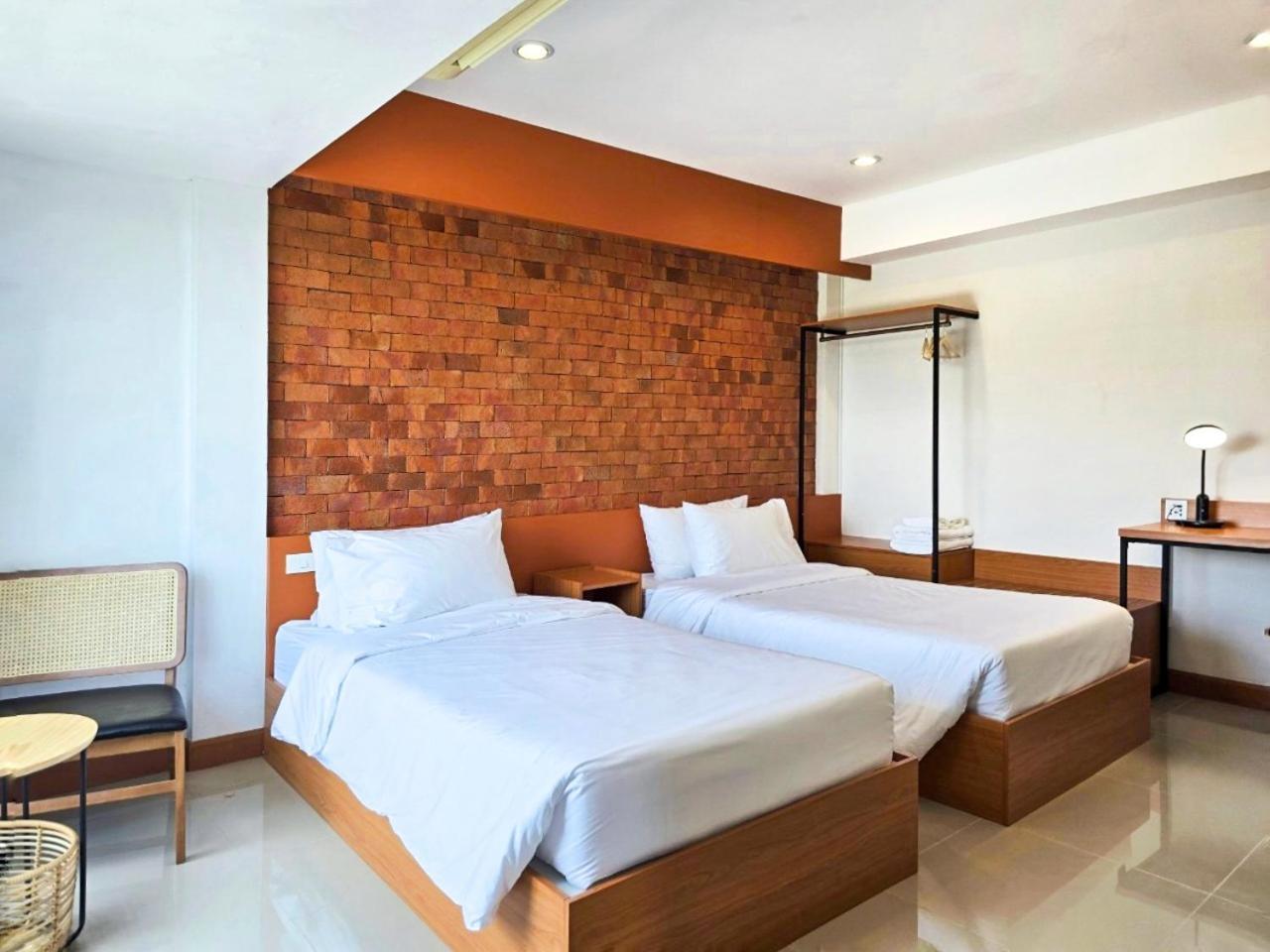 Wangkaew Hotel Phitsanulok Exterior photo