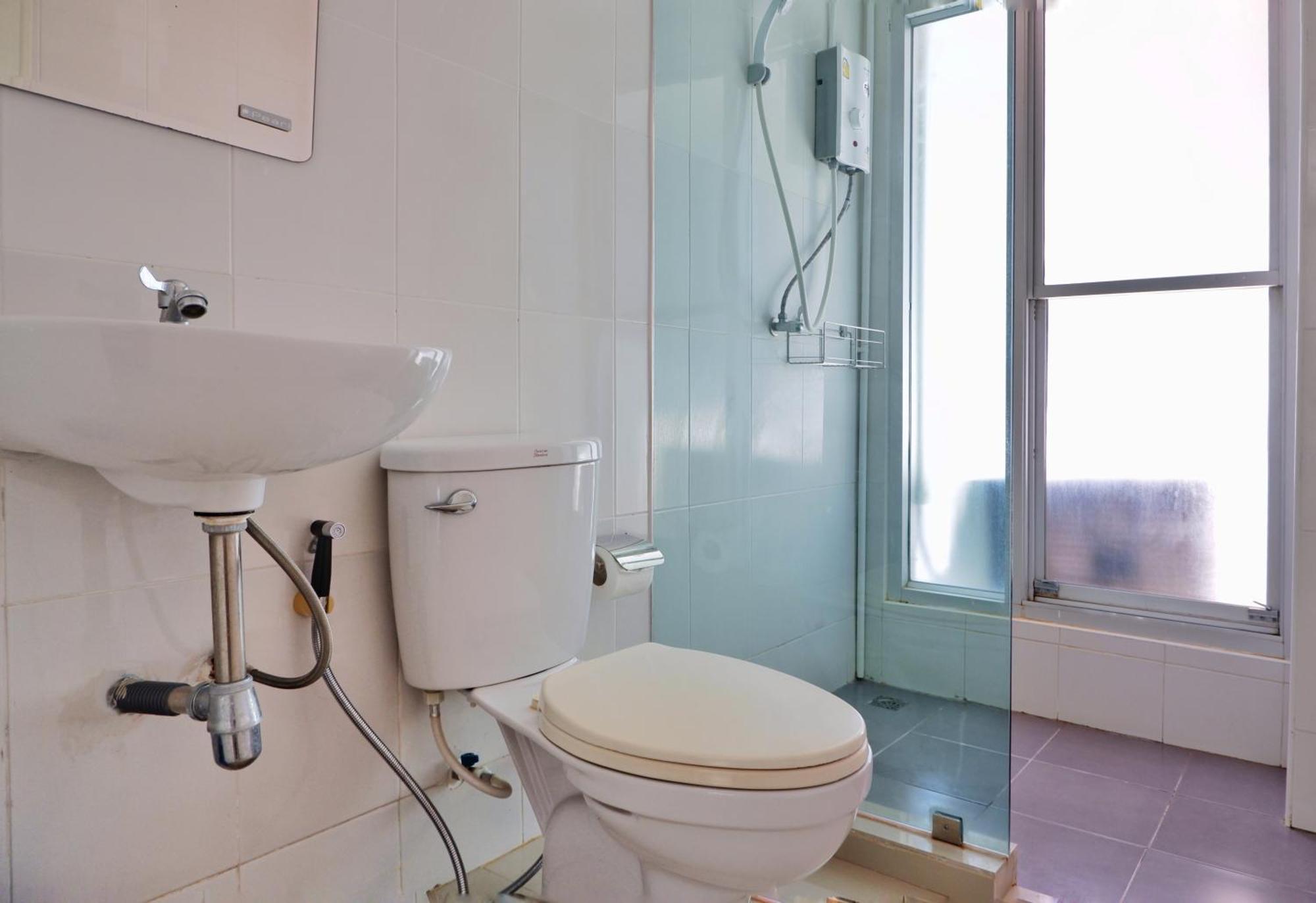 Wangkaew Hotel Phitsanulok Room photo